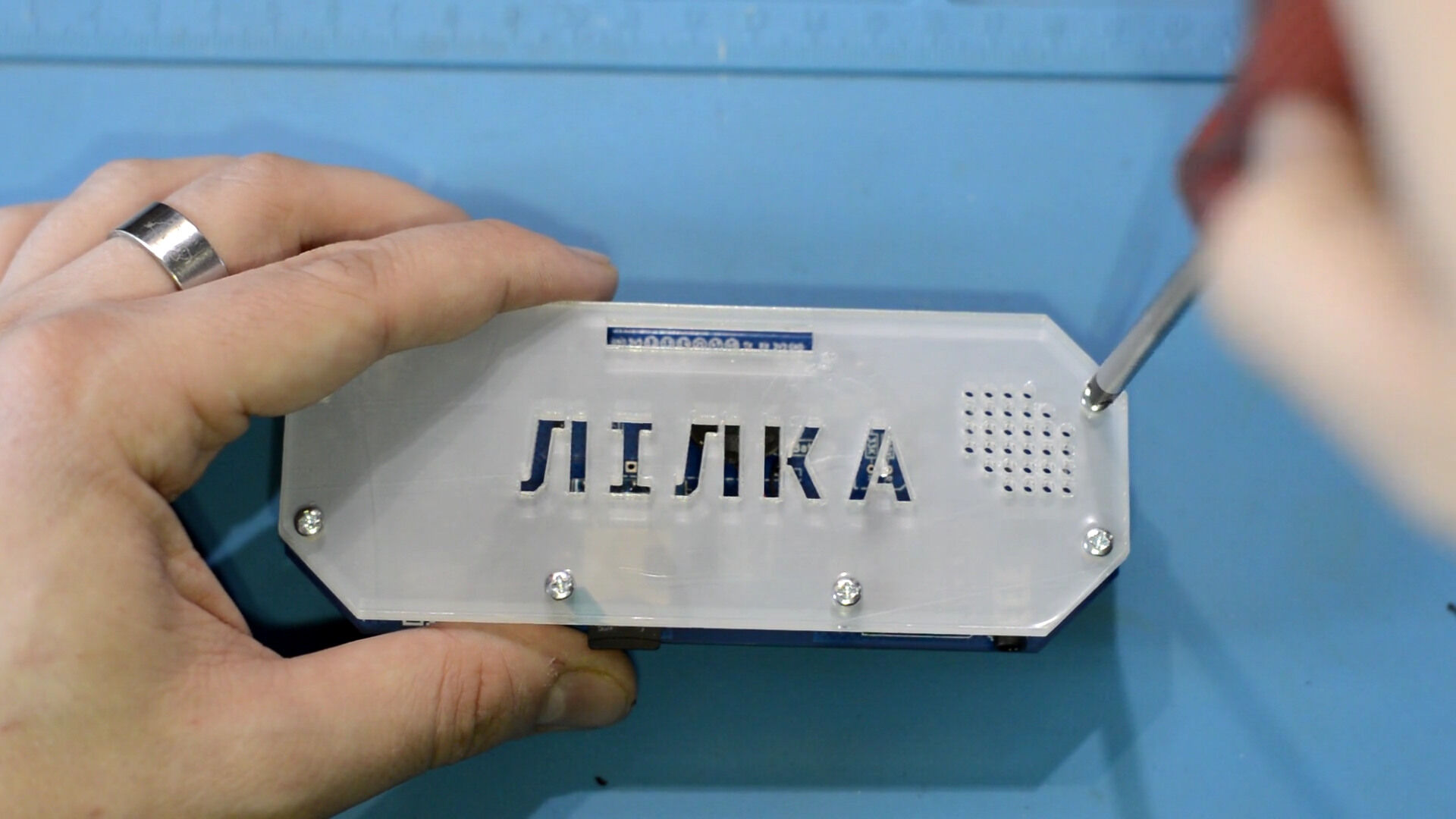 Задня акрилова панель