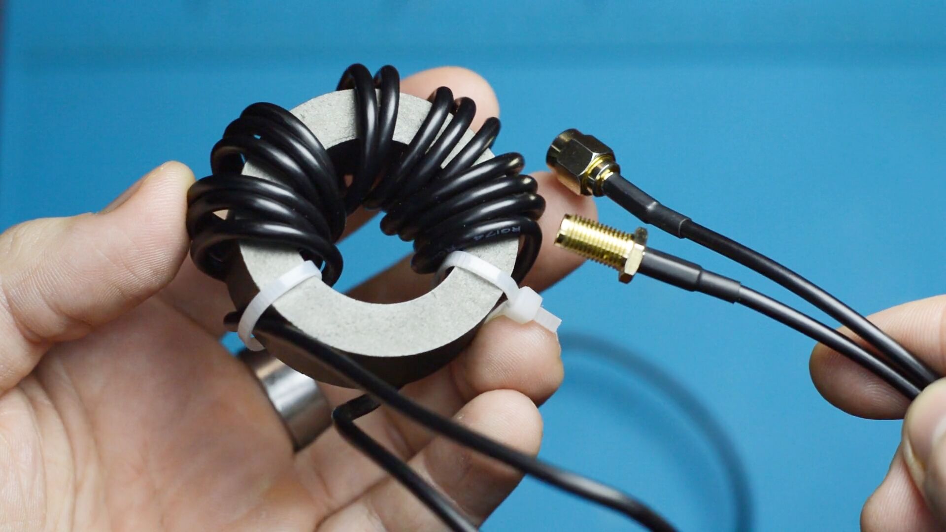 Запірний дросель (RF Choke) Запірний дросель (RF Choke)