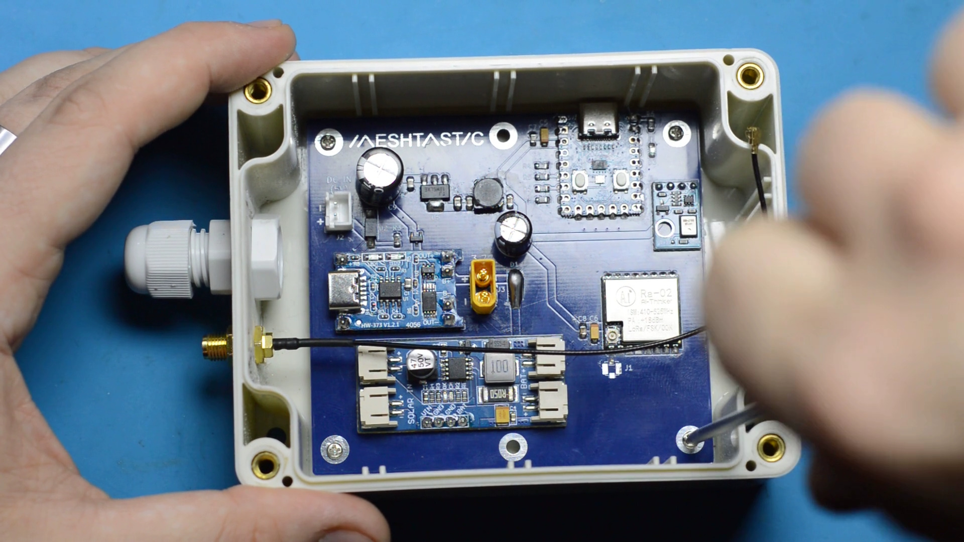 Плата всередині корпусу "Плата всередині корпусу"